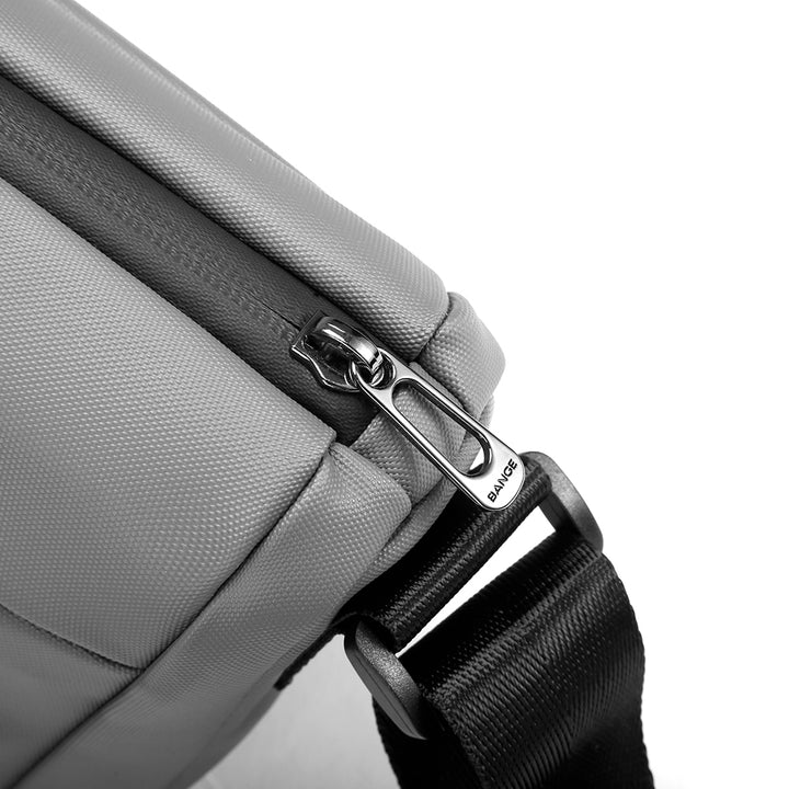 Buy Bange CW-V messenger bag black